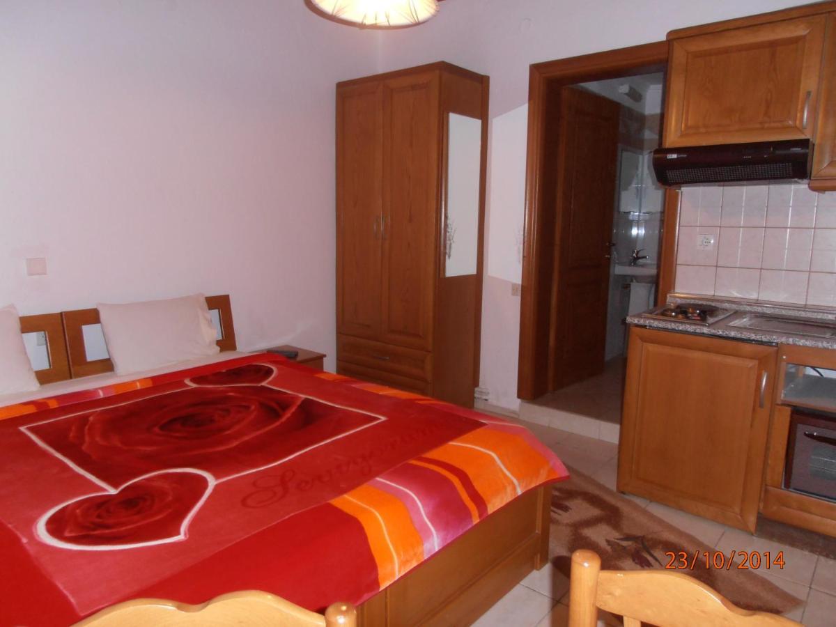 Guesthouse Agnandi Loutraki  Bilik gambar